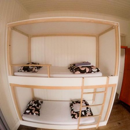 Bunk Inn Hostel Бандаберг Экстерьер фото