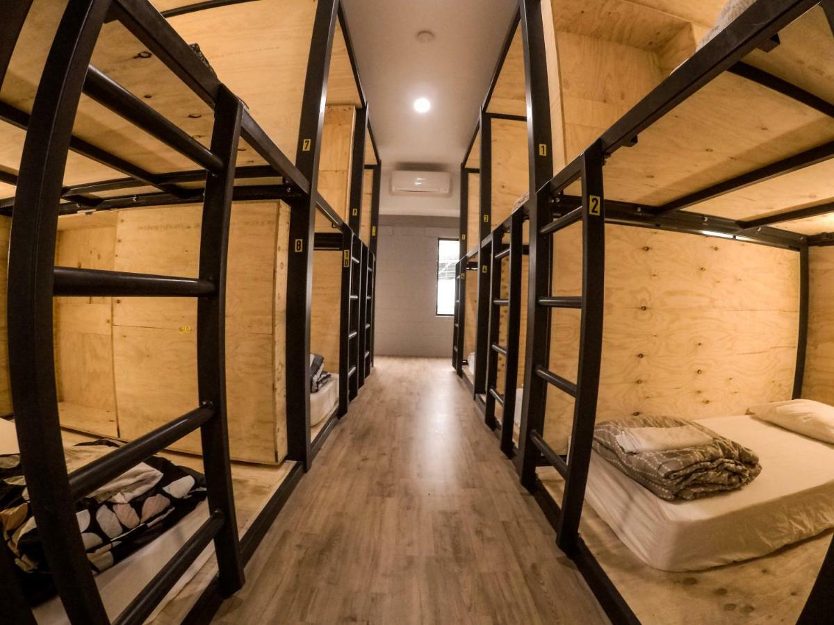 Bunk Inn Hostel Бандаберг Экстерьер фото